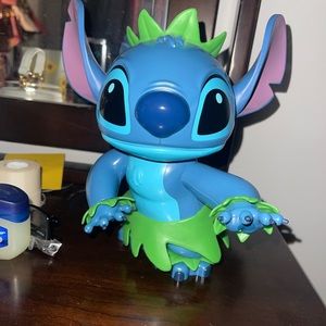 Disney stitch hula dancer